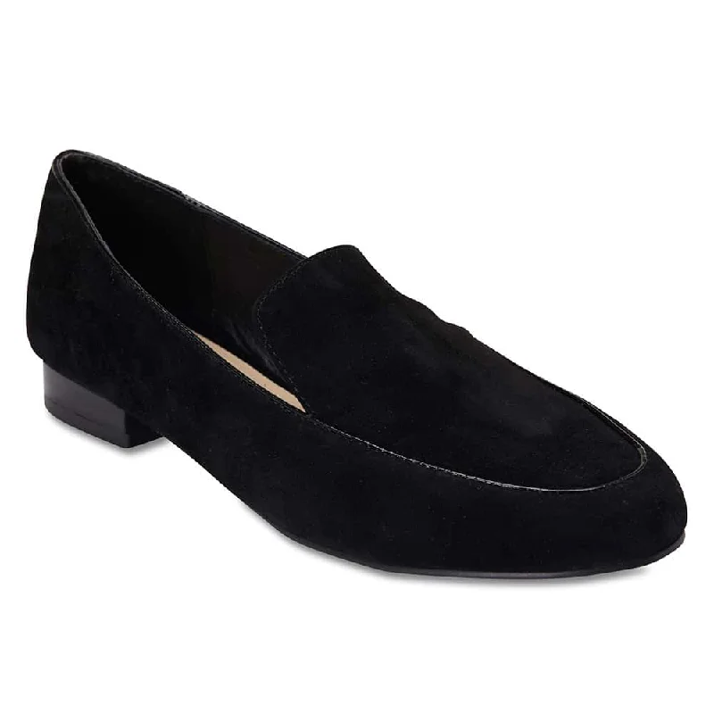 Holly Loafer in Black Suede