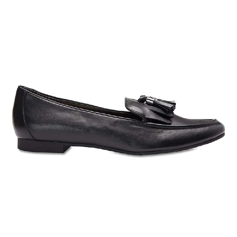 Janet Loafer in Black Leather