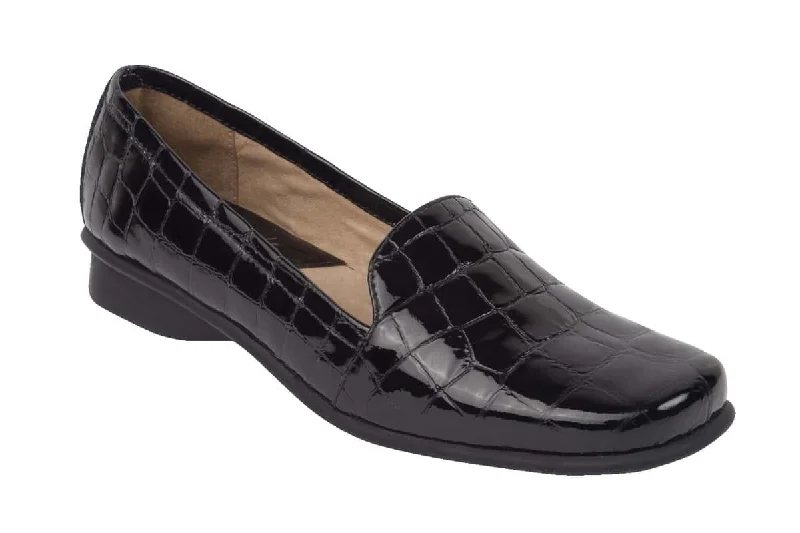 Kelsey Loafer in Black Leather