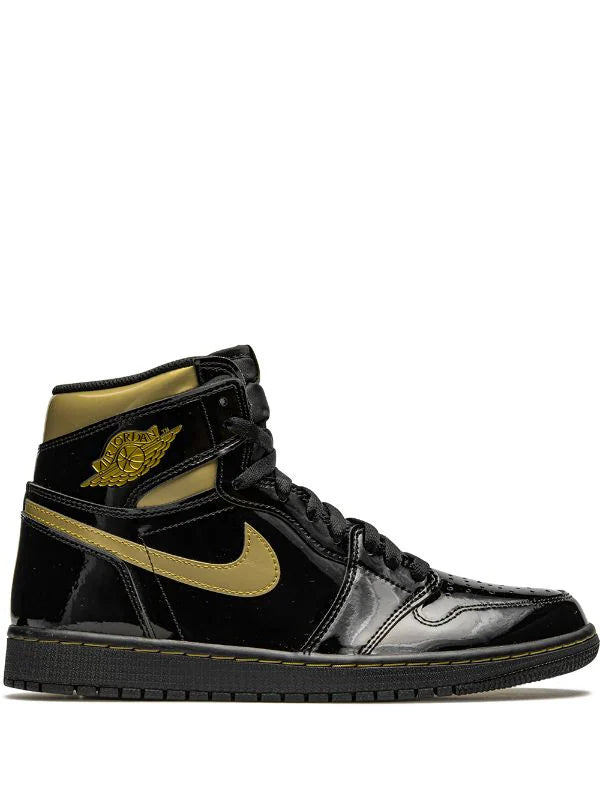 Air Jordan 1 Retro High OG "Black Metallic Gold"