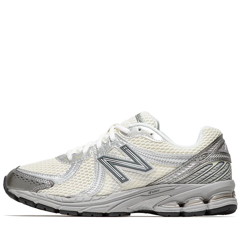 New Balance 860v2 - Sea Salt/Silver Metallic