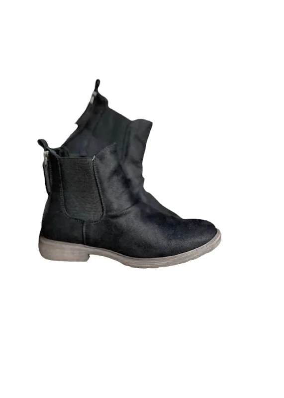 Women's Vienna Boots In Black